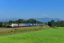 185 666 mit einem KLV am 29.08.2017 bei Rann.