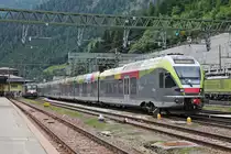Nachschuss auf ETR 170 297, als dieser am Nachmittag des 05.07.2018 als Regionalzug (Merano/Meran - Brennero) in den Endbahnhof fuhr. Kurz darauf rangierte derFlirt-Triebzug auf ein Abstellgleis und wartete dann dort auf ihren nächsten Einsatz.