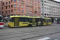 DPMB LF2R.E 1099 am 24.August 2019 bei der Haltestelle Hlavni nadrazi.