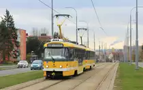 T3R-Pärchen auf der Linie 4 Bory-Košutka kurz vor Erreichen der Haltestelle Sokolovská am 23.11.2019.
