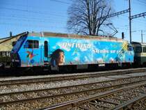 SOB - E - Lok Re 4/4  456 143-7 mit Vollwerbung abgestellt im Bahnhofsareal von Samstagern am 11.03.2007