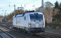Retrack GmbH & Co. KG, Hamburg [D] mit der Railpool Vectron  193 815  [NVR-Nummer: 91 80 6193 815-8 D-Rpool] aus Richtung Frankfurt/Oder kommend, 28.11.19 Berlin Hirschgarten.