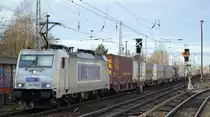 METRANS Rail s.r.o., Praha [CZ] mit  386 012-9  [NVR-Nummer: 91 54 7386 012-9 CZ-MT] und Containerzug Richtung Polen am 28.11.19 Berlin Hirschgarten. 