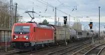 DB Cargo AG [D] mit  187 192  [NVR-Nummer: 91 80 6187 192-0 D-DB] und gemischtem Güterzug Richtung Gbf. Ziltendorf EKO am 28.11.19 Berlin Hirschgarten. 