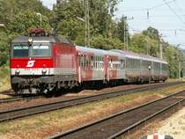 IC nach Salzburg bespannt von 1044 122 am 7.7.2007 bei der Durchfahrt in Rekawinkel