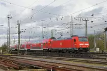 DB Lok 146 217-5 fährt beim badischen Bahnhof ein. Die Aufnahme stammt vom 18.11.2019.