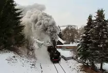 86 1333-3 fuhr am 15.12.18 den Lichterfahrt von Schwarzenberg nach Schlettau. Hier ist der Zug in Markersbach zu sehen.