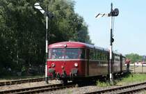 798-04 der ZLSM (ehemalig DB VT798 647) bei der Ausfahrt aus Bhf Simpelveld am 8-7-2007