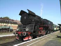 Die OL49 im Bahnhof Wolzstyn wartet auf gr�nes Signal nach Poznan.
