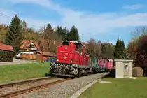 Die GKB DH1500.1 fährt am 18.10.2017 mit dem Fahrverschub VG71383 von Graz kommend nach Wies-Eibiswald hier bei der  Hietlbad-EK  (ein Freibad in der Stadt Deutschlandsberg) in Deutschlandsberg.