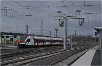 Der SBB LEX Flirt RABe 522 220 wartet in Annemasse auf die Rückfahrt als SL4 nach Genève. 

15. Dezember 2019