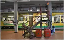 SRS Schöneicher-Rüdersdorfer-Strassenbahn GmbH, Depot Schöneiche an der Strassenbahnlinie 88 vom S-Bahnhof Friedrichshagen nach Rüdersdorf. Tatra KTNF6 aus Cottbus in der Werkstätte. (17.11.2019)