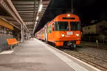 Nr. 57 auf der letzten offiziellen Fahrt an der Haltestelle Papiermühle. Nach Ankunft in Bern begab sich das  Mandarindli  auf seine letzte (offizielle) Reise in das Depot 1 in Worblaufen. Nach über 40 Jahren Dienst muss nun Abschied genommen werden.