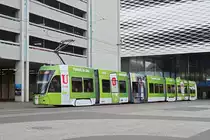 Be 6/8 Flexity 5012, hier noch ohne Betriebsnummer, mit der neuen U-Abo Werbung, auf der Linie 2, fährt Richtung Haltestelle Gewerbeschule. Die Aufnahme stammt vom 16.12.2019.
