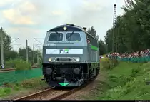 218 468-7 der Regio Infra Service Sachsen GmbH (RISS) zeigt sich den Fotografen bei der Lokparade des 28. Heizhausfests im Sächsischen Eisenbahnmuseum Chemnitz-Hilbersdorf (SEM).
[25.8.2019 | 15:10 Uhr]