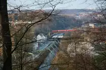RE4 auf der Sonnborner Brücke in Wuppertal, am 28.12.2019.