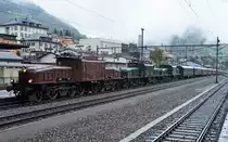 Das KROKODIL Ce 6/8 II 14253.
Eine Loklegende feierte 100 Jahre.
Am Dienstag den 31. Dezember 2019 ging das Jubiläumsjahr zu Ende.
Am 19. Oktober 2019 fand zu diesem Anlass von SBB HISTORIC eine Sonderfahrt von Erstfeld nach Bellinzona und zurück statt. Der Extrazug bestehend aus 10 historischen Reisezugwagen wurde mit den Ce 6/8 II 14253, Be 6/8 III 13302 und der Ce 6/8 III 14305 geführt. Auf dem Streckenabschnitt mit ETCS-L2 leistete die Re 420 192-7 Vorspanndienst.
Die Schlechtwetteraufnahmen entstanden in Erstfeld, Faido, Bellinzona und Airolo.
Foto: Walter Ruetsch 