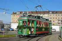 Der Be 2/2 181 fährt 2019 als Weihnachtstram durch die Stadt Basel. Am 02.01.2020 verlässt der Be 2/2 181 das Depot Morgarten und wird wieder zum normalen Oldtimer.