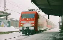 25. Januar 2004, eine Lok der BR 101 fährt mit einem IC in Richtung Salzburg in
den Bahnhof Freilassing ein.
