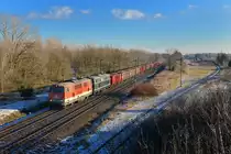 2143 062 + 2143 040 mit einem Rübenzug am 06.01.2015 bei Strasshof an der Nordbahn. 