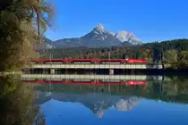 1116 225 mit einem RJ am 26.10.2019 bei Kirchbichl.