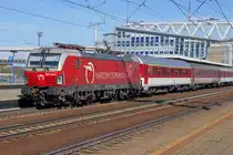 ZSSK Vectron 383 109-6 ist gerade mit dem R610 Kosice 14.07 - Bratislava hl. st. 19.47 im Bahnhof Poprad-Tatry angekommen. 16. April 2019.
