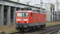 DeltaRail GmbH, Frankfurt (Oder) mit der von der DB angemieteten  143 316-8  ( NVR-Nummer   91 80 6143 316-8 D-DB ) am 13.01.20 Berliner Innenring Höhe Schönhauser Allee (Velodrom).