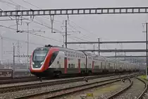 RABe 502 205-3 Twindexx, durchfährt den Bahnhof Muttenz. Die Aufnahme stammt vom 12.01.2020.