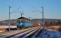 363 504-2 und 363 530-7 zu sehen am 19.01.17 in Chotikov.