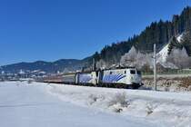 139 555 + 193 772 mit einem Turnuszug am 28.01.2017 bei Radstadt.