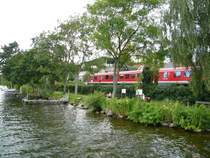 Regionalexpress in Richtung L�beck am 07.07.07 am Pl�ner See.