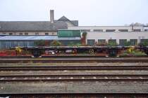 Bedauerlicherweise konnten nicht mehr Hemmschuhe verwendet werden (:-). - A-RCW 21 81 4440 093-2 Lgjnss am 19.Oktober 2019 im Bahnhof Korneuburg.