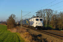 Am 05. Dezember 2019 konnte ich am ehemaligen Block Hilperting die 139 310 mit dem DGS 43129 auf der Fahrt nach Kufstein aufnehmen. Seit dem Verlust der Regenrinne über den Führerstandsfenstern wirkt die Lok etwas  glatzköpfig . 