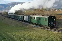 VEREIN HISTORISCHE EISENBAHN EMMENTAL/VHE.
Fonduefahrt Huttwil-Balsthal vom 18. Januar 2020
mit Dampflok Ed 3/4 2 und BDe 2/4 240 an beiden Enden.
Mitgeführt wurden: ABDi 722, Bi 538, Bi 527, K2.
Zwischen Biberist und Solothurn.
Foto: Walter Ruetsch