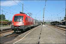 Die 1116 041 der Traktion Wien S�dbahnhof macht am 25.06.2007 mit dem EuroCity 85  Michelangelo  von M�nchen �ber Verona Porta Nuova und Firenze S.M.N. nach Roma Termini in Rosenheim einen Zwischenhalt.