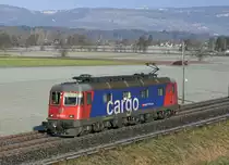 Die Re 620 078-6  BASSERSDORF  als Lokzug bei Bettenhausen unterwegs am 19. Januar 2020.
Foto: Walter Ruetsch
