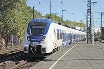 Einfahrt am Nachmittag des 27.09.2018 von ET 354 (9442 354-8) zusammen mit ET 659 (9442 659-0) als RB 48 (Bonn Mehlem - Wuppertal Oberbarmen) in den Bahnhof von Köln Süd.