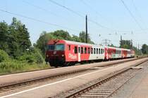 Am Nachmittag des 21.6.2013 schiebt die 1144 290 einen dreiteiligen  CityShuttle  Wendezug angeführt von 8073 127 von Spielfeld-Straß nach Graz Hbf und legt im Bahnhof Wildon einen kurzen Halt ein.
Interessantes Detail ist, dass die in Graz stationierten CityShuttle Steuerwagen seit ca 2008 immer in Richtung Spielfeld-Straß geschoben werden.