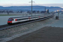 Morgenstimmung mit einem EW IV-Pendel bei Bettenhausen am 19. Januar 2020.
Foto: Walter Ruetsch