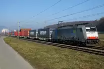Bern-Lötschberg-Simplon-Bahn/BLS.
Die Loktypen der BLS.
186 105 bei Bettenhausen am 22. Januar 2020.
Foto: Walter Ruetsch
