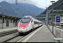 ETR 610 714-3 und ETR 610 710-1 SBB als EC 315 von Zürich HB (CH) nach Venezia Santa Lucia (I) erreichen den Bahnhof Bellinzona (CH) auf Gleis 2.
[20.9.2019 | 10:56 Uhr]