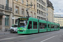 Be 6/8 Combino 309, auf der Linie 8, fährt zur Haltestelle Markthalle. Die Aufnahme stammt vom 12.11.2019.