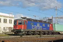 Re 620 046-3 durchfährt den Bahnhof Pratteln. Die Aufnahme stammt vom 05.02.2020.