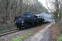 LOKTM 52.4984 am 08.Dezember 2019 mit dem SR 17686 (Waldmühle Lst. - Wien Meidling) auf der Kaltenleutgebener Bahn beim Strecken-Km 4,0.