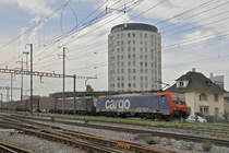 Doppeltraktion, mit den Loks 474 016-3 und 189 107-6, durchfährt den Bahnhof Pratteln. Die Aufnahme stammt vom 22.10.2019.