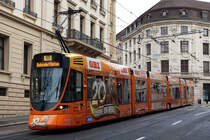 Der fotogenste Tramzug der zur Zeit auf dem Strassenbahnnetz Basel seine Runden dreht, ist der BLT Be 6/10 Tango 182. Er präsentiert sich mit dem bunten Werbeanstrich für  20 Jahre OBI Basel . Gesehen wurde er in Basel am 27. Januar 2020 auf der Linie 10 während der Fahrt nach Rodersdorf das im Kanton Solothurn liegt.
Foto: Walter Ruetsch 