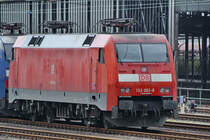 Die Elektrolokomotive 152 061-8 war Anfang Dezember 2019 in Wanne-Eickel abgestellt.