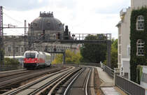 PKP IC 5 370 005 // Aufgenommen von der S-Bahn-Station Berlin Hackescher Markt. // 25. August 2018