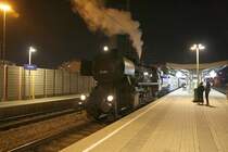 LOKTM 52.4984 am 08.Dezember 2019 vor dem SR 17693 (Wien Meidling - Waldmühle Lst.) im Bahnhof Liesing.