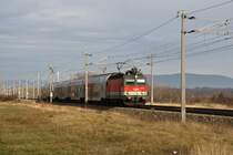 ÖBB 1144 230-0 am 14.Dezember 2019 mit dem R 2321 (Wien Floridsdorf - Payerbach-Reichenau) kurz vor der Haltestelle Sollenau.